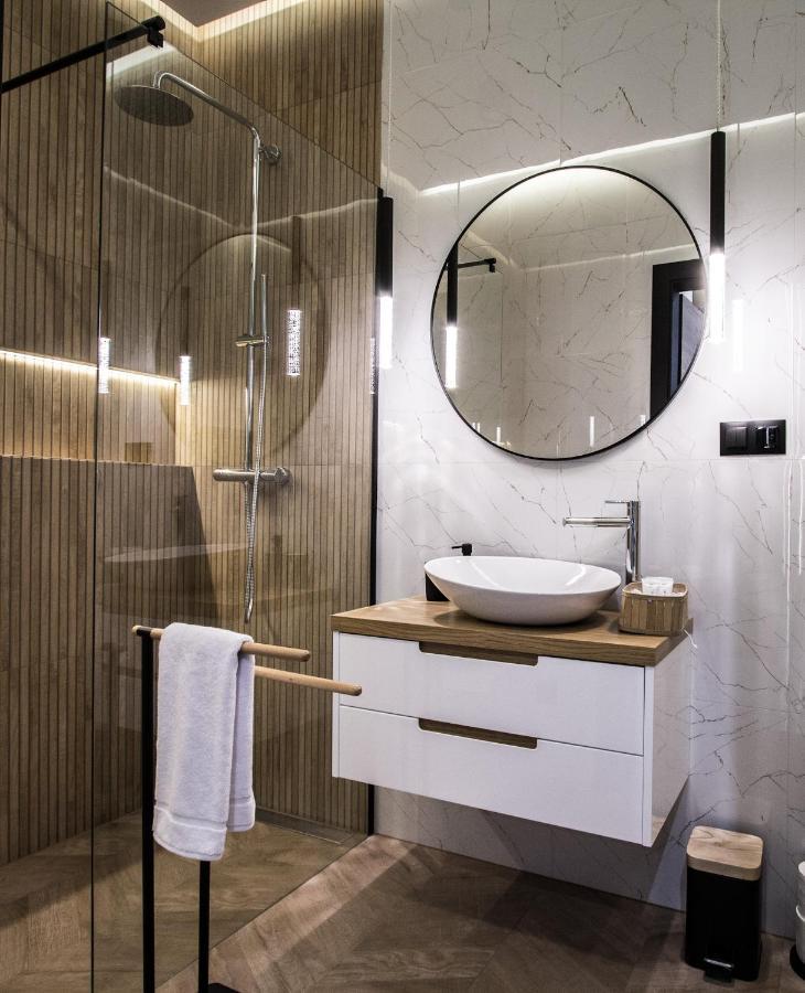Prestige-28 Lägenhet Zator Exteriör bild
